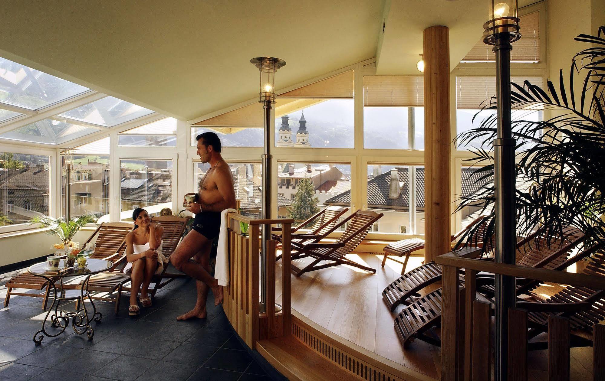 Hotel Krone - Eat, Drink, Stay Bressanone Luaran gambar
